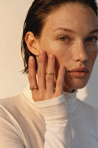 Кольцо толстое перевернутый полумесяц