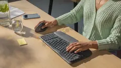 Клавиатура Logitech Wave Keys графитовый USB беспроводная BT/Radio slim Ergo LED (подставка для запястий) (920-012319) — фото 3