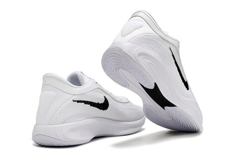 Nike GT Hustle Academy 'White' 