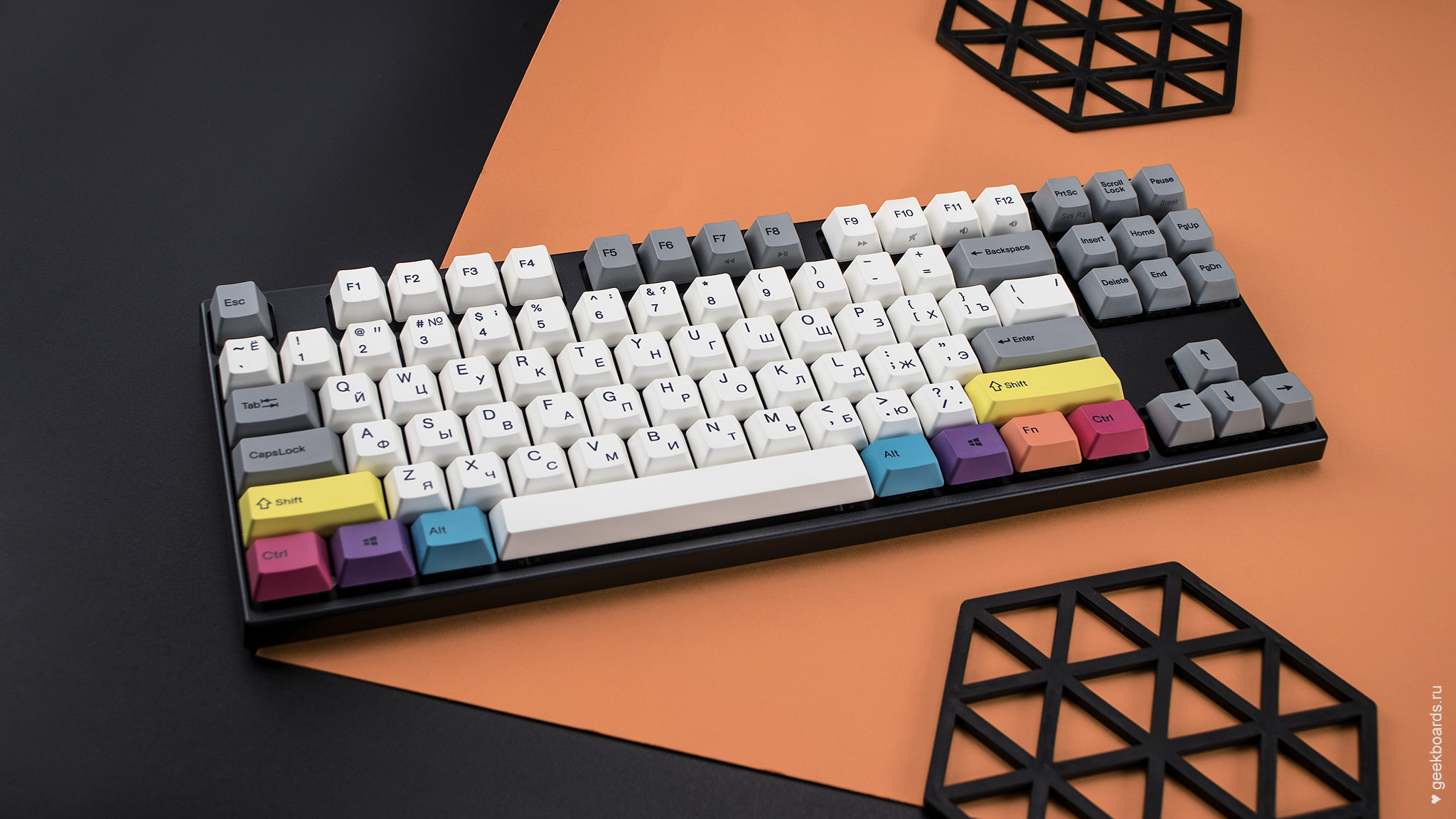 Varmilo клавиатура. Клавиатура Varmilo va87m Speed Silver. Varmilo va87m Vintage Days. Varmilo vea87 Yakumo. Varmilo фиолетовая.