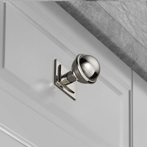 Кнопка Rocher c квадратной подложкой ( Polished Nickel )