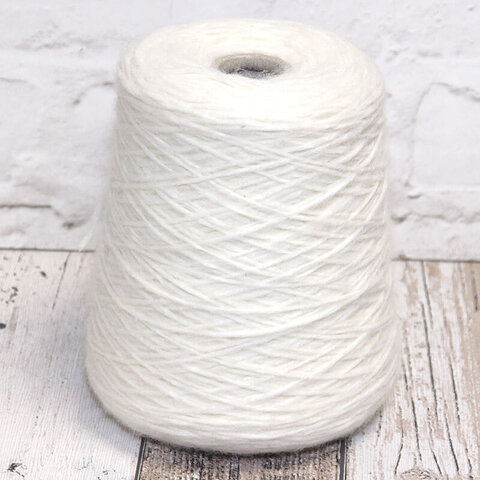 Фасонный меринос PECCI FILATI / FIRST WOOL 220 белый натуральный