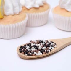 Кондитерская посыпка с мягким центром "КондиМир": белая, коричневая, черная, 50 г