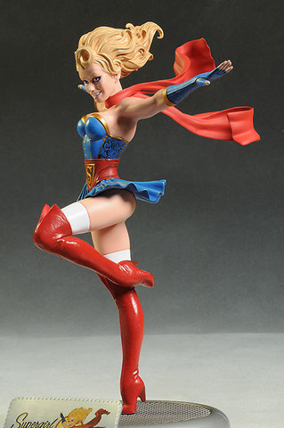 DC Comics Bombshells - Supergirl Statue