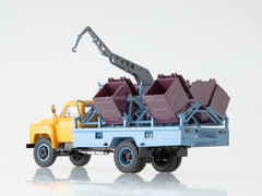 GAZ-53 M-30 Container garbage truck early yellow-blue 1:43 Start Scale Models (SSM)