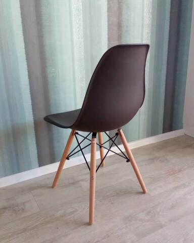 Интерьерный дизайнерский кухонный стул Eames DSW Style Wood, темно-коричневый