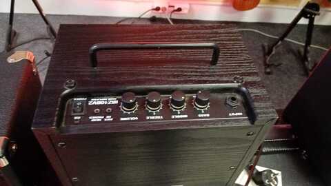 Ibanez IBZ10BV2 Bass Combo бас-гитарный комбоусилитель