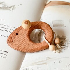 Деревянная погремушка - грызунок Мышонок Леснушки