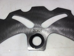 Диск тормозной задний на Yamaha YZF R6, YZFR1/R1M, MT-10/ABS, серебристый лепестковый