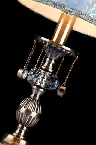 Настольная лампа Maytoni Vals RC098-TL-01-R