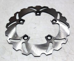 Диск тормозной задний на Yamaha YZF R6, YZFR1/R1M, MT-10/ABS, серебристый лепестковый