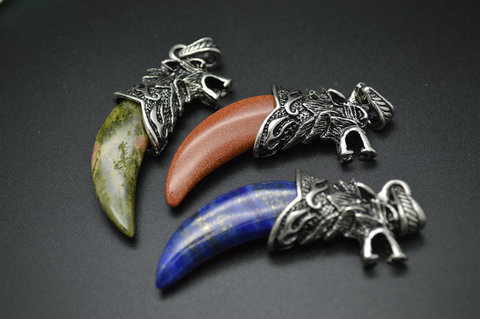 Stone Wolf Teeth Pendant Mixed Color