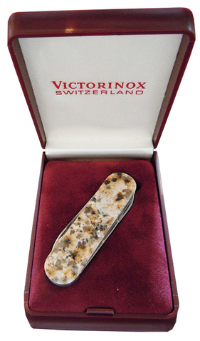 Нож-брелок Victorinox Classic LE, 58 мм, 4 функции, натур.камень, 