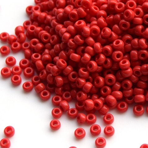 8/0 RR-0408 Opaque Dark Red