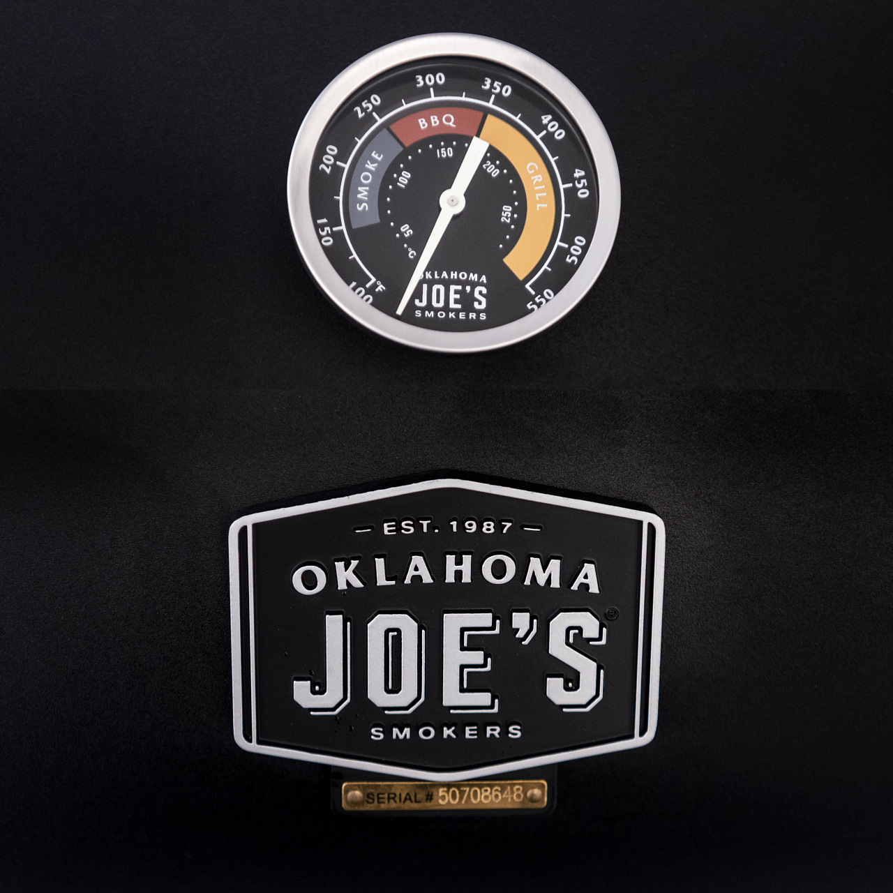 Угольный гриль Oklahoma Joe's Judge Limited Edition