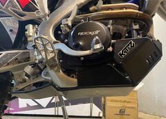 Пластиковая защита KTZ для мотоцикла Rockot R8 Avangard (ZS 177 MM) 2024