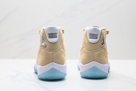 Air Jordan 11 'H-Town' 