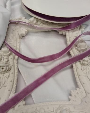 Лента бархатная, 1см , цвет светло-сиреневый (1м)