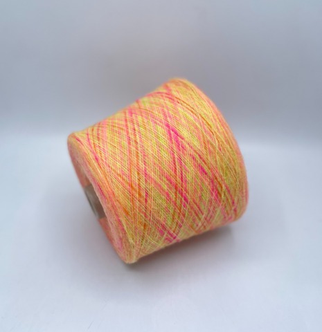 Бобинная пряжа,2200м,Pannetto multicilor, 65% Меринос, 35%Полиамид,Неоновый мультиколор,37073