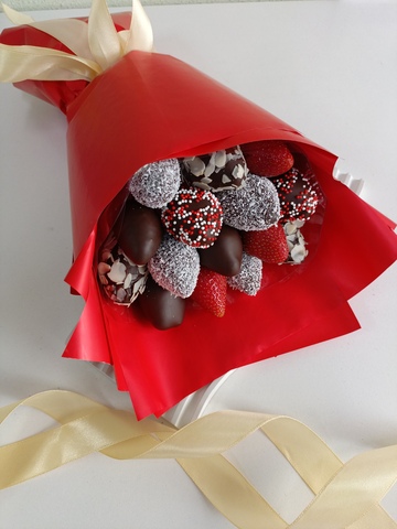 Букет из клубники в шоколаде 