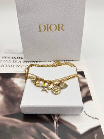 kole-choker-dior-mnogoryadnoe-s-podveskami