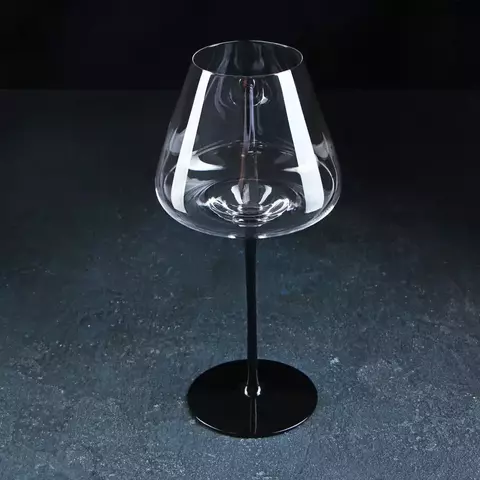 Бокал стеклянный для вина Magistro «Амьен», 700 мл, 11,5×25 см, цвет чёрный