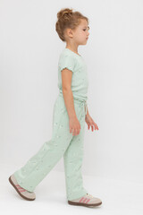 брюки  для девочки  КР 400798-1/пастельно-зеленый,милые цветочки к545