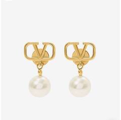 20475 -Серьги-пусеты Valentino с подвеской жемчужиной