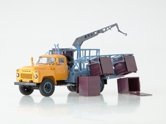 GAZ-53 M-30 Container garbage truck early yellow-blue 1:43 Start Scale Models (SSM)