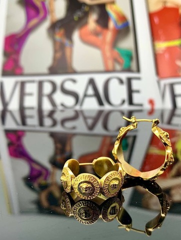 Серьги Versace