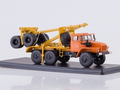Ural-43204-10 timber carrier with trailer orange-yellow 1:43 Start Scale Models (SSM)