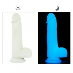 Фаллоимитатор Lumino Play светящийся в темноте (15*4,3 см)