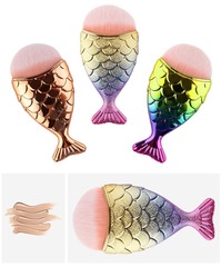Косметическая кисть «Рыбка», 3D color