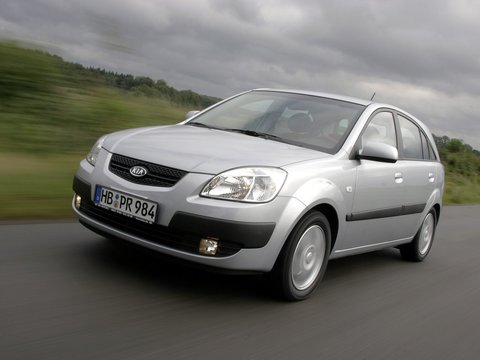 Чехлы на Kia Rio хэтчбек 2005–2011 г.в.