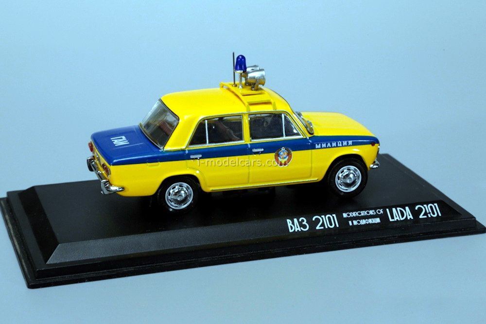 Lada VAZ BA3 2101 berline bleu clair 1975 1/43 USSR - Collection