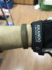 Bracer skydiver from Akando