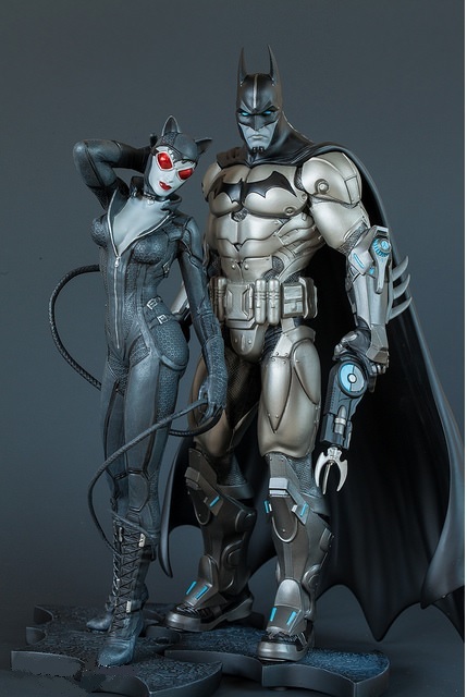 Фигурка Лечебница Аркхэм Бэтмен — Batman Armored Statue
