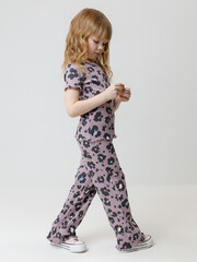 брюки  для девочки  КР 400869/сиреневый 3304 Н091 к617