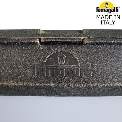 Уличный настенный светильник Fumagalli GUIZEPPE 4P2.000.000.BYF1R