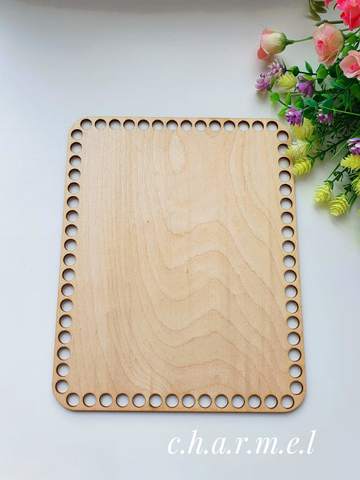Wooden rectangle 30*25 cm