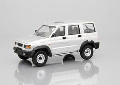 UAZ-3162 Simbir 2000-2005 1:43 DeAgostini Auto Legends USSR #224