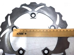 Диск тормозной задний на Yamaha YZF R6, YZFR1/R1M, MT-10/ABS, серебристый лепестковый