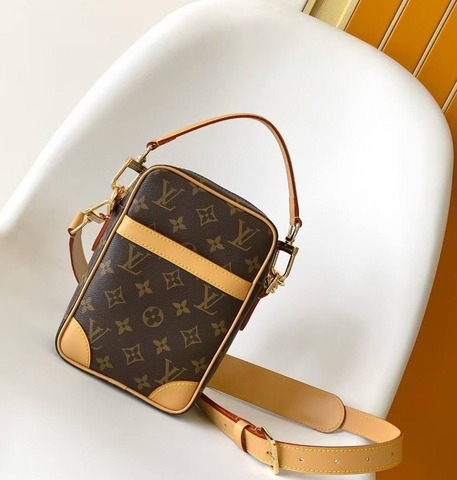 Сумка LOUIS VUITTON DANUBE, коричневый