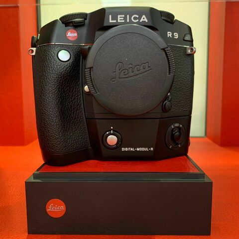 Leica R9 Digital kit