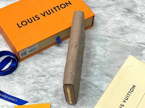 Кошелек женский Louis Vuitton Zippy бежевый