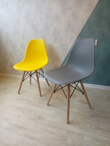 Интерьерный дизайнерский кухонный стул Eames DSW Style Wood, серый