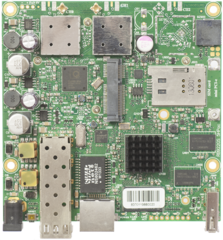 MikroTik RouterBOARD 922UAGS with 720MHz Atheros CPU, 128MB RAM, 1xGigabit LAN, USB, 1xSFP, miniPCIe, SIM slot, built-in 5Ghz 802.11a/c 2x2 two chain wireless, 2xMMCX connectors, RouterOS L4