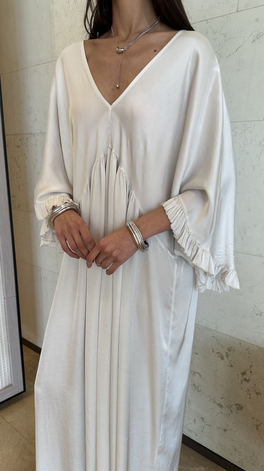 Платье в стиле oversize из струящейся вискозы