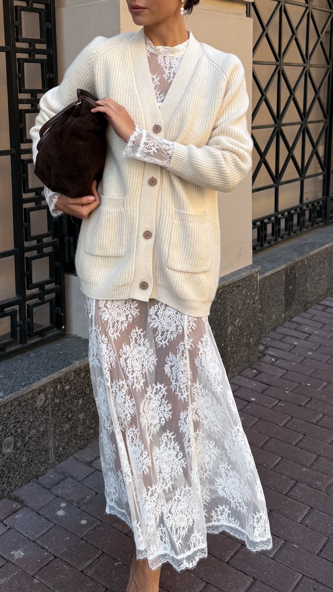 Кардиган из шерсти в винтажном стиле с накладными карманами