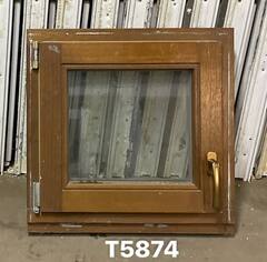 Окно из дуба Б/У 57(в) х 57(ш)